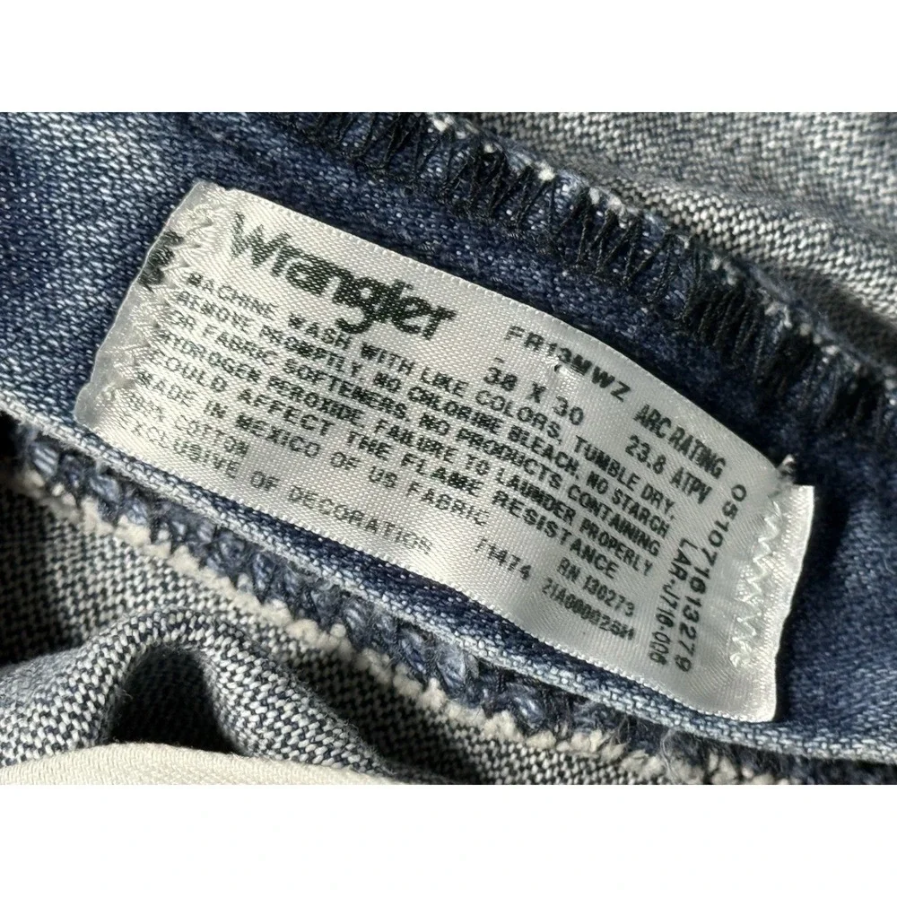 Wrangler FR Jeans Men's 38x30 Blue Denim Flame Resistant Original Fit FR13MWZ